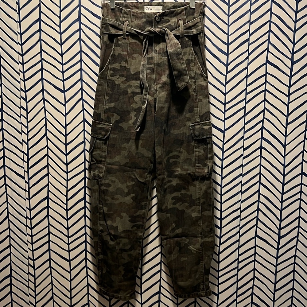 High waist paper bag cargos